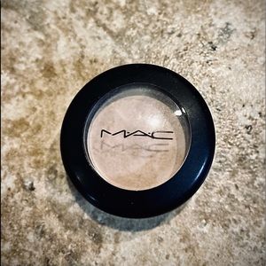 Mac eyeshadow